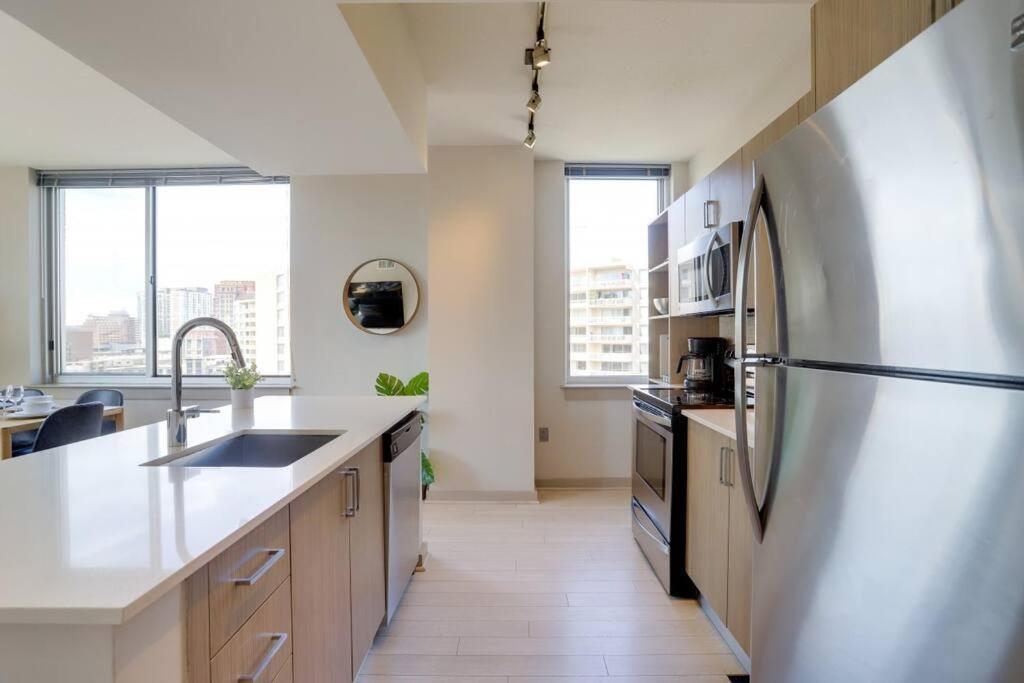 ארלינגטון Amazing 2Br Apartment At Crystal City מראה חיצוני תמונה