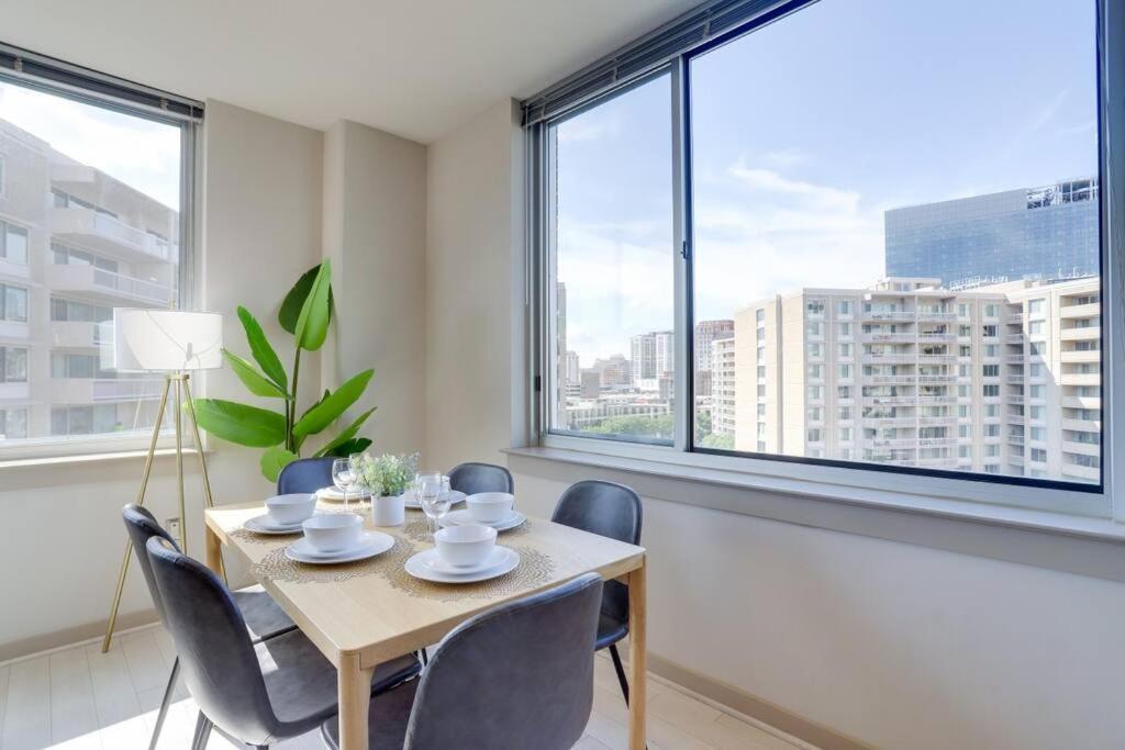 ארלינגטון Amazing 2Br Apartment At Crystal City מראה חיצוני תמונה